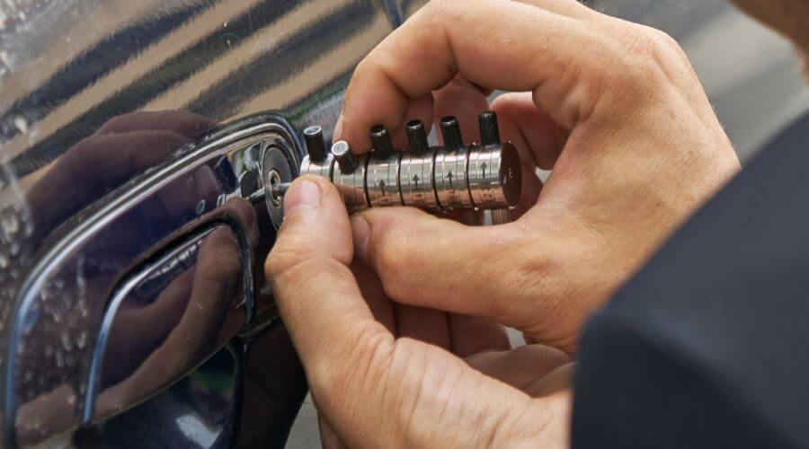 Professional New roof installation in Pinckneyville, IL